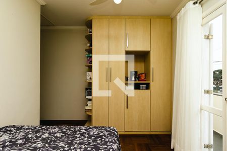 Casa à venda com 230m², 4 quartos e 3 vagasQuarto 2 - Suíte