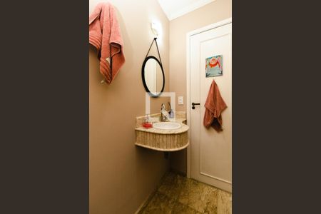 Casa à venda com 230m², 4 quartos e 3 vagasLavabo