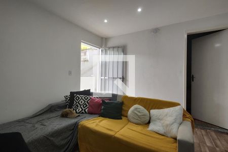 Casa à venda com 600m², 5 quartos e sem vagaSala Casa 03