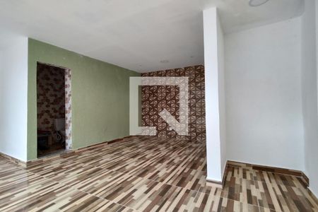 Casa à venda com 600m², 5 quartos e sem vagaLoja - Casa