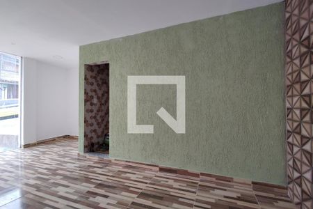 Casa à venda com 600m², 5 quartos e sem vagaLoja - Casa