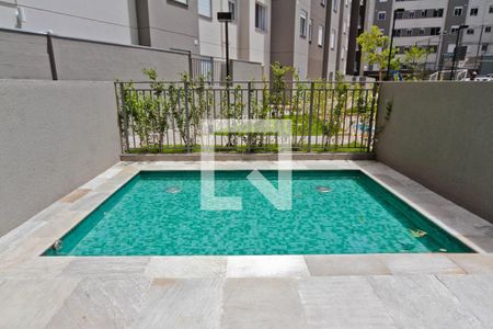 Apartamento para alugar com 38m², 2 quartos e sem vaga Apartamento para alugar com 38m², 2 quartos e sem vagaÁrea comum - Piscina