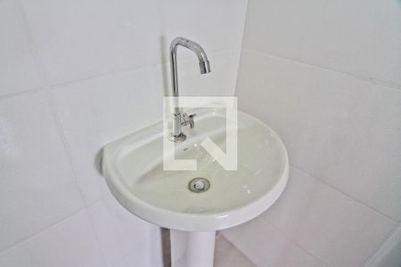 Apartamento para alugar com 38m², 2 quartos e sem vaga Apartamento para alugar com 38m², 2 quartos e sem vagaBanheiro