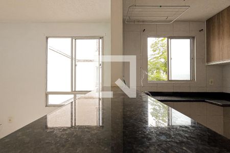 Sala de apartamento para alugar com 2 quartos, 46m² em Água Chata, Guarulhos