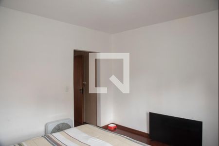 Casa à venda com 100m², 2 quartos e 2 vagasSuíte 2