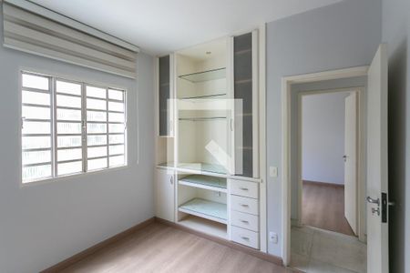 Apartamento para alugar com 120m², 4 quartos e 1 vaga Apartamento para alugar com 120m², 4 quartos e 1 vagaQuarto 2