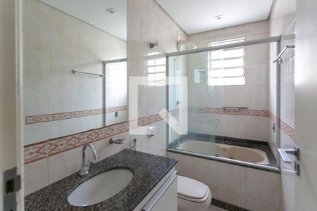 Apartamento para alugar com 120m², 4 quartos e 1 vaga Apartamento para alugar com 120m², 4 quartos e 1 vagaBanheiro da Suíte