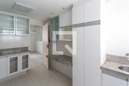 Apartamento para alugar com 120m², 4 quartos e 1 vaga Apartamento para alugar com 120m², 4 quartos e 1 vagaCozinha