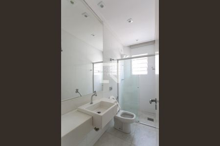 Apartamento para alugar com 120m², 4 quartos e 1 vaga Apartamento para alugar com 120m², 4 quartos e 1 vagaBanheiro
