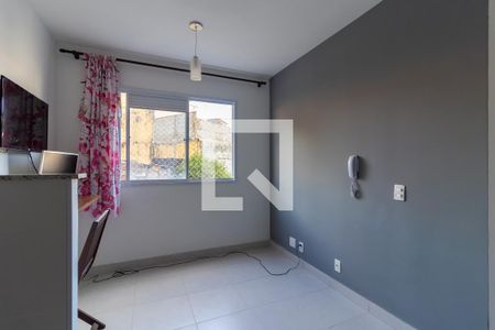Sala / Cozinha / Área de Serviço de apartamento para alugar com 2 quartos, 32m² em Vila Nova Curuçá, São Paulo