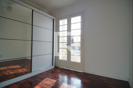 Quarto de apartamento para alugar com 2 quartos, 55m² em São João, Porto Alegre