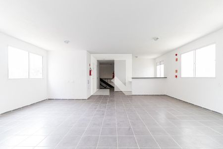 Apartamento para alugar com 44m², 2 quartos e sem vaga Apartamento para alugar com 44m², 2 quartos e sem vagaÁrea comum - Salão de festas 1