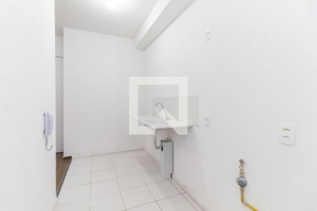 Apartamento para alugar com 44m², 2 quartos e sem vaga Apartamento para alugar com 44m², 2 quartos e sem vagaCozinha e Área de Serviço