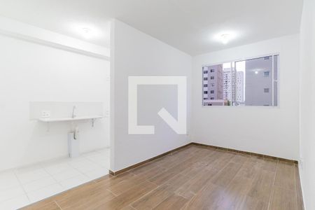 Sala de apartamento para alugar com 2 quartos, 44m² em Usina Piratininga, São Paulo