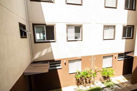 Vista da Sala de apartamento para alugar com 2 quartos, 47m² em Ipiranga, Ribeirão Preto