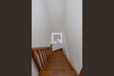 Escada de casa à venda com 2 quartos, 110m² em Bom Retiro, São Paulo