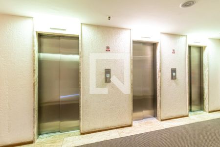 Apartamento para alugar com 80m², 2 quartos e 2 vagas Apartamento para alugar com 80m², 2 quartos e 2 vagasElevador do Andar