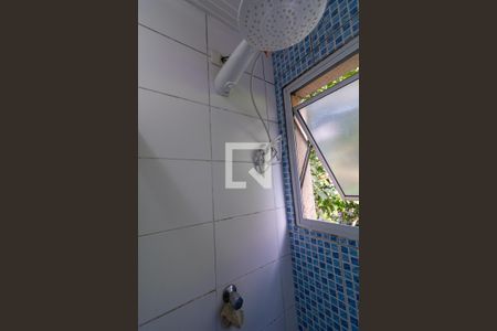 Banheiro  de apartamento para alugar com 2 quartos, 49m² em Jardim do Algarve, Itaquaquecetuba
