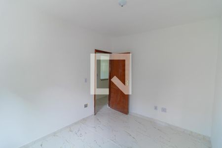 Quarto 1 de apartamento para alugar com 2 quartos, 49m² em Vila Miranda, Itaquaquecetuba