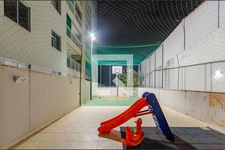 Apartamento à venda com 75m², 3 quartos e 2 vagasQuadra Esportiva - Playground