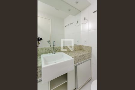 Apartamento à venda com 75m², 3 quartos e 2 vagasBanheiro suíte