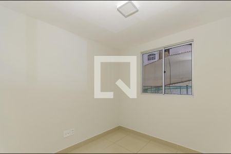 Apartamento à venda com 75m², 3 quartos e 2 vagasQuarto 2