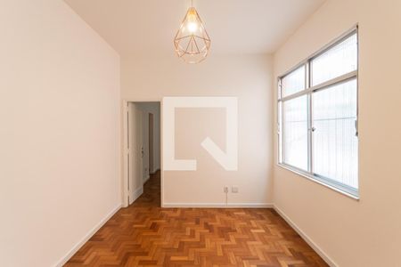 Sala de apartamento para alugar com 1 quarto, 42m² em Grajaú, Rio de Janeiro