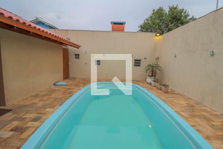 Piscina de casa à venda com 3 quartos, 290m² em Scharlau, São Leopoldo