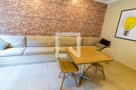 Apartamento para alugar com 32m², 2 quartos e sem vaga Apartamento para alugar com 32m², 2 quartos e sem vagaWork Space