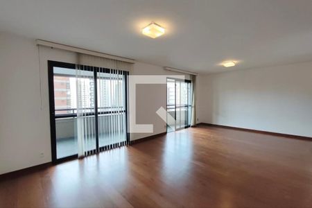 Sala de Estar e Jantar  de apartamento para alugar com 5 quartos, 210m² em Cambuí, Campinas