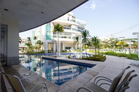 Apartamento à venda com 226m², 3 quartos e 3 vagasÁrea Comum - Piscina