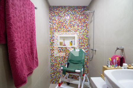 Apartamento à venda com 226m², 3 quartos e 3 vagasBanheiro Social