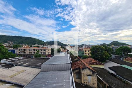 Sala vista de apartamento para alugar com 3 quartos, 75m² em Quintino Bocaiúva, Rio de Janeiro