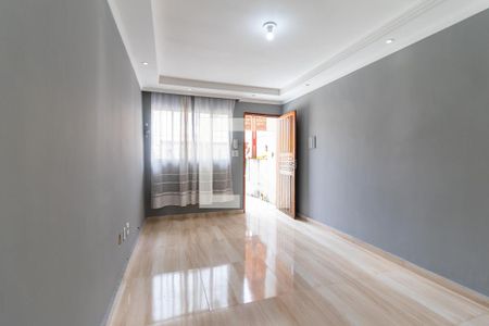 Sala de casa de condomínio à venda com 2 quartos, 63m² em Parada Xv de Novembro, São Paulo