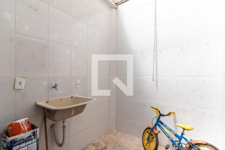 Casa de condomínio à venda com 63m², 2 quartos e 1 vaga Casa de condomínio à venda com 63m², 2 quartos e 1 vagaÁrea de Serviço
