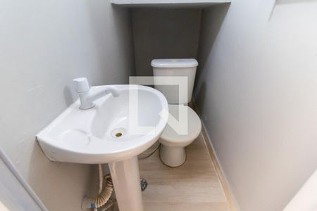 Casa de condomínio à venda com 63m², 2 quartos e 1 vaga Casa de condomínio à venda com 63m², 2 quartos e 1 vagaLavabo