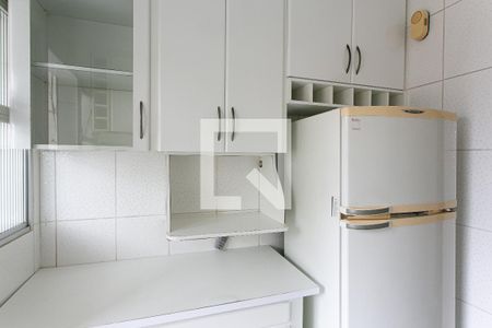 Apartamento à venda com 58m², 2 quartos e 1 vagaCozinha - Geladeira