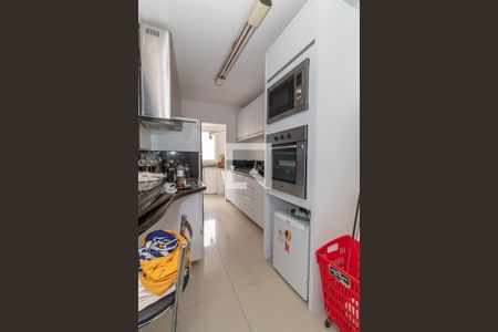 Apartamento à venda com 156m², 3 quartos e 1 vaga Apartamento à venda com 156m², 3 quartos e 1 vagaCozinha