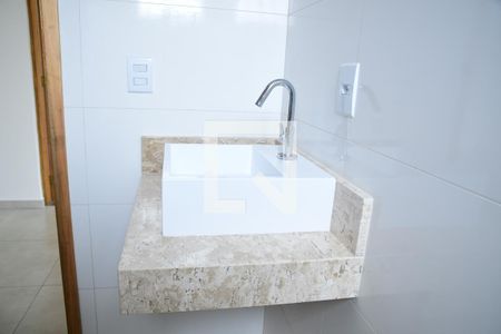 Apartamento para alugar com 65m², 2 quartos e sem vagaBanheiro