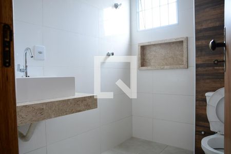 Apartamento para alugar com 65m², 2 quartos e sem vagaBanheiro