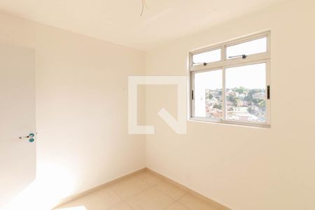 Quarto 2 de apartamento à venda com 3 quartos, 60m² em Conjunto California, Belo Horizonte
