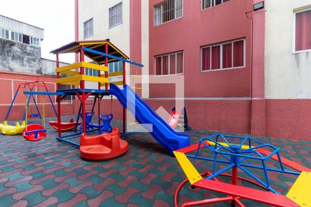 Apartamento à venda com 57m², 2 quartos e 1 vaga Apartamento à venda com 57m², 2 quartos e 1 vagaÁrea comum - Playground