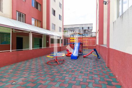 Apartamento à venda com 57m², 2 quartos e 1 vaga Apartamento à venda com 57m², 2 quartos e 1 vagaÁrea comum - Playground