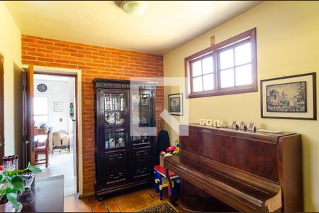 Sala de casa à venda com 5 quartos, 330m² em Cidade Vargas, São Paulo