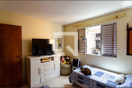 Casa à venda com 330m², 5 quartos e 4 vagasQuarto 4