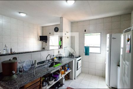 Casa à venda com 330m², 5 quartos e 4 vagasCozinha