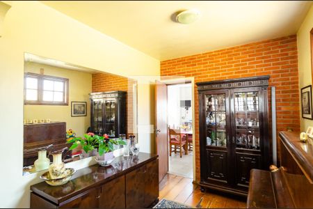 Sala de casa à venda com 5 quartos, 330m² em Cidade Vargas, São Paulo