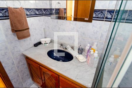 Casa à venda com 330m², 5 quartos e 4 vagasBanheiro Social