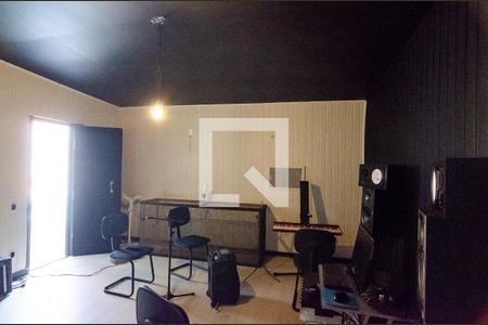 Casa à venda com 330m², 5 quartos e 4 vagasStúdio 1