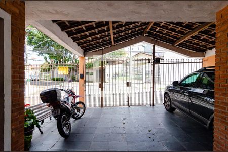 Casa à venda com 330m², 5 quartos e 4 vagasVista do Quarto 2
